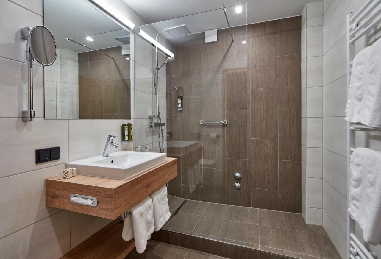 Hotel Alpenhof บาดวิสเซ ภายนอก รูปภาพ