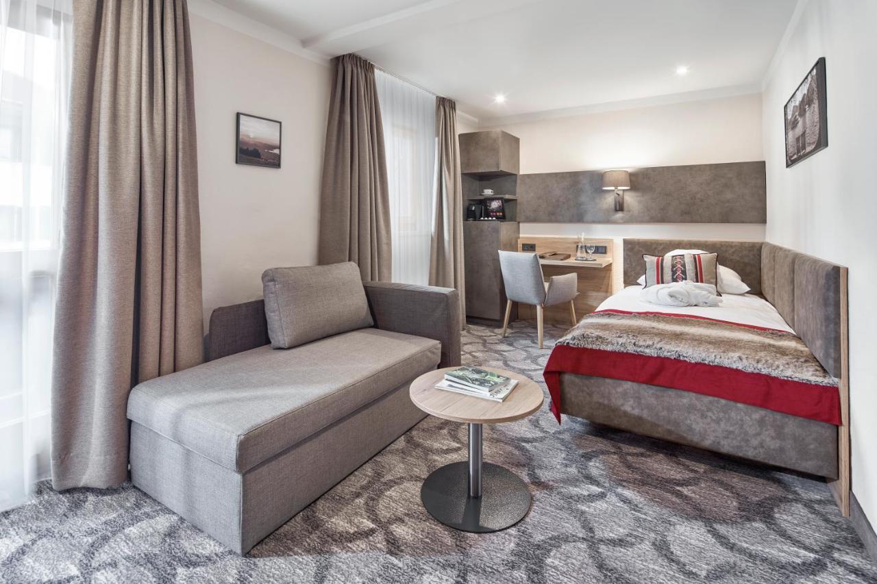 Hotel Alpenhof บาดวิสเซ ภายนอก รูปภาพ