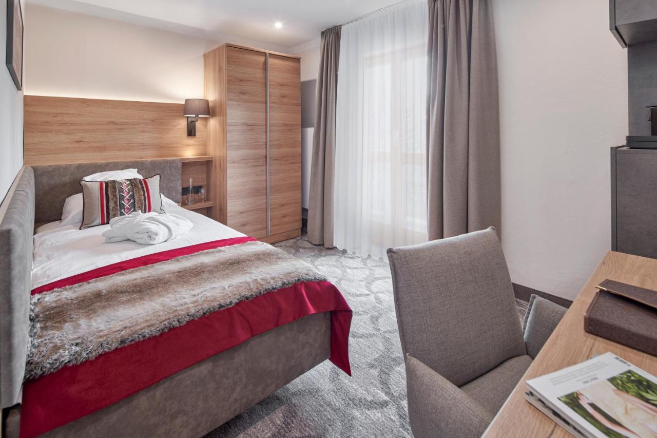 Hotel Alpenhof บาดวิสเซ ภายนอก รูปภาพ