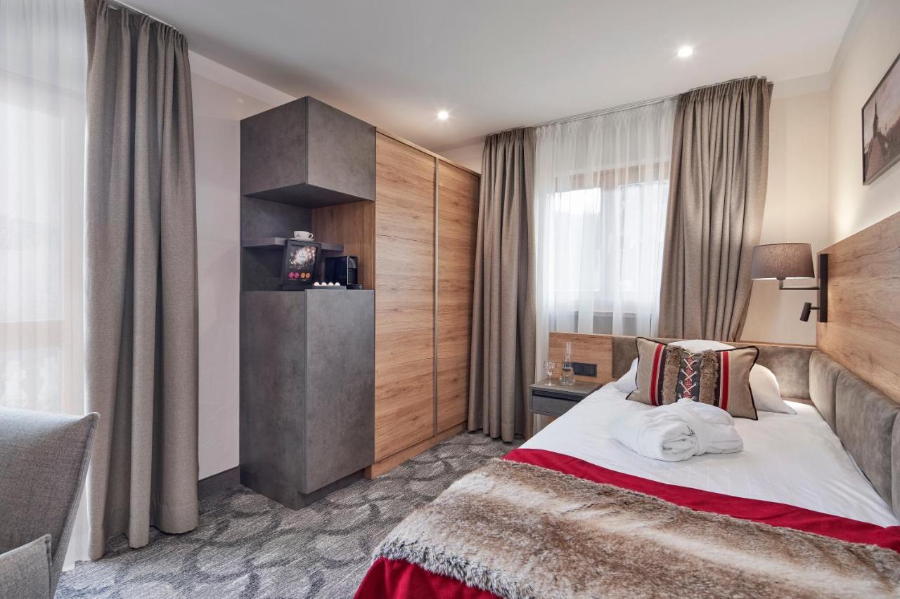Hotel Alpenhof บาดวิสเซ ภายนอก รูปภาพ